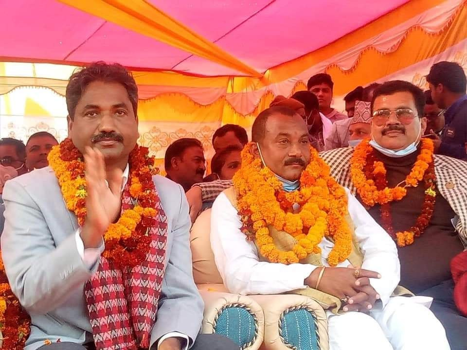रौतहटका ‘बाहुबली’ नेता बबन सिंह ओली समूहमा